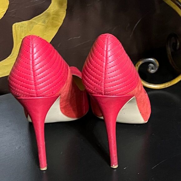 Zaya by Zendaya Sexy Red Faux Leather Pumps Size 7 - Picture 4 of 5